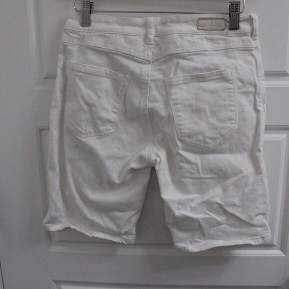 3/$30 Maison Scotch White Bermuda Shorts Embroidered Size 25 Slim Boyfriend - Picture 4 of 4